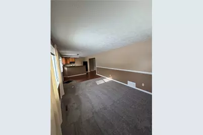 3586 N Hermitage Rd, Pymatuning Township, PA 16154 - Photo 3