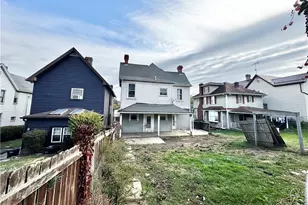 613 Crest Ave, Charleroi Boro, PA 15022 - Photo 5