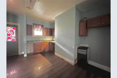 613 Crest Ave, Charleroi Boro, PA 15022 - Photo 13