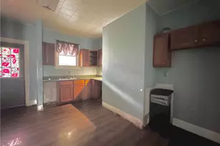 613 Crest Ave, Charleroi Boro, PA 15022 - Photo 13