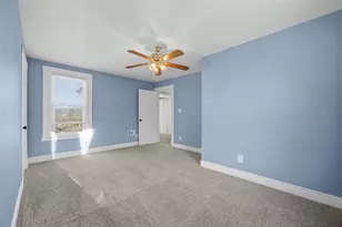 300 Western Ave, Oakdale, PA 15071 - Photo 9