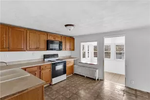 312 Lafferty St, Jeannette, PA 15644 - Photo 5