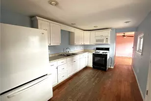 1913 Fox Wy, Pittsburgh, PA 15203 - Photo 3
