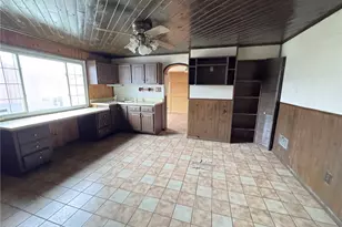 1913 Fox Wy, Pittsburgh, PA 15203 - Photo 3