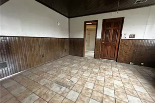 1913 Fox Wy, Pittsburgh, PA 15203 - Photo 13