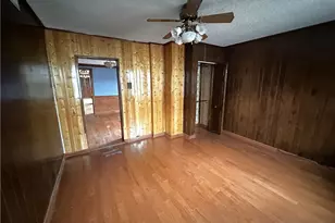 1913 Fox Wy, Pittsburgh, PA 15203 - Photo 17