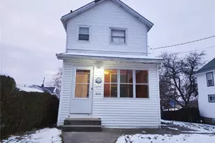 504 Beechwood Ave, Farrell, PA 16121 - Photo 1