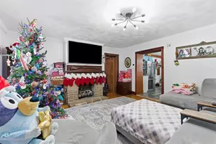 2976 Henderson Rd, Mount Pleasant, PA 15301 - Photo 17