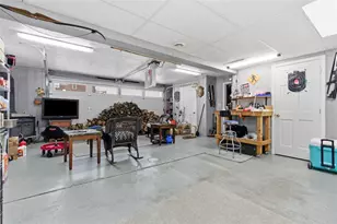 2976 Henderson Rd, Mount Pleasant, PA 15301 - Photo 21