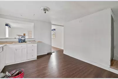 807 Toman Ave, Clairton, PA 15025 - Photo 9