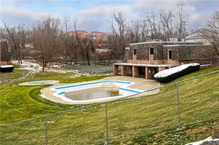 124 Forest Green Dr, Moon/Crescent Twp, PA 15108 - Photo 35