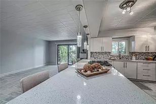 124 Forest Green Dr, Moon/Crescent Twp, PA 15108 - Photo 5