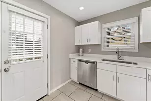 816 Boggs Ave, Pittsburgh, PA 15211 - Photo 13