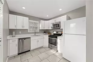 816 Boggs Ave, Pittsburgh, PA 15211 - Photo 11