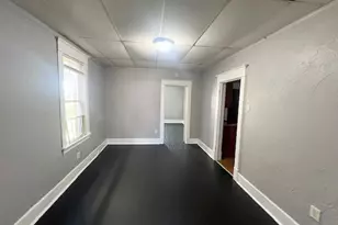 816 Beaver Rd, Ambridge, PA 15003 - Photo 3