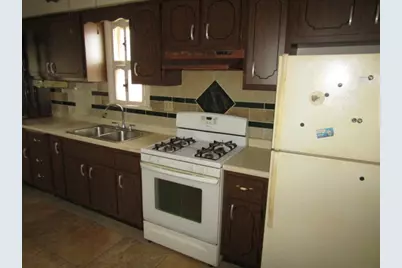 2116 Barnsdale Ave, McKeesport, PA 15132 - Photo 9