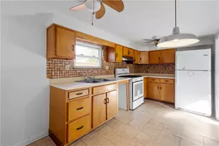 912 Hillsboro St, Pittsburgh, PA 15204 - Photo 9