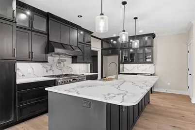 1065 Skyline Dr, Cecil, PA 15317 - Photo 13