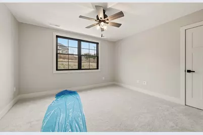 1065 Skyline Dr, Cecil, PA 15317 - Photo 33