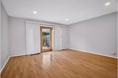 384 Newburn Dr, Scott Township, PA 15216 - Photo 13