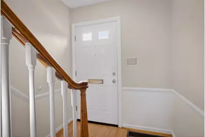 384 Newburn Dr, Scott Township, PA 15216 - Photo 7