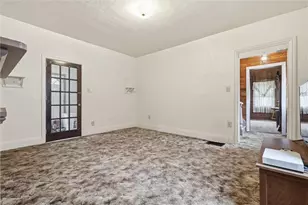 410 Lovedale Rd, Elizabeth Twp/Boro, PA 15037 - Photo 9