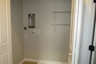 1414 Deer Creek Crossing Dr, Cecil, PA 15317 - Photo 17