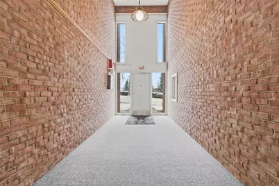 511 Forest Green Dr, Moon/Crescent Twp, PA 15108 - Photo 5