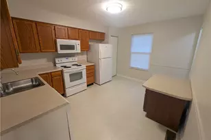 28 Cinque Terra Pl, Finleyville, PA 15332 - Photo 9