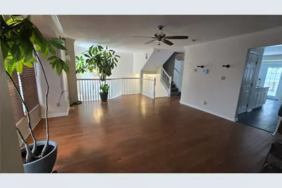 243 Augusta St, Pittsburgh, PA 15211 - Photo 9