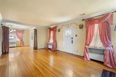 125 W Marlin Drive, Pittsburgh, PA 15216 - Photo 9