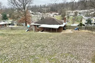 1727 Ridgewood Dr, North Franklin Township, PA 15301 - Photo 7