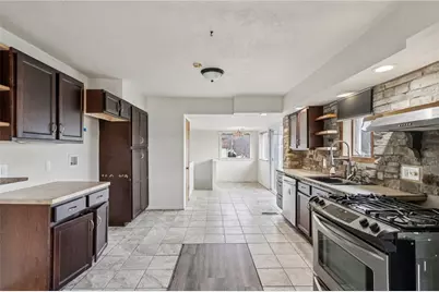 32 Stadium Rd, East Bethlehem, PA 15333 - Photo 13