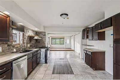 32 Stadium Rd, East Bethlehem, PA 15333 - Photo 17