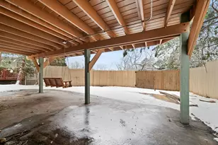 3953 Dowling, Wilkins Township, PA 15221 - Photo 23