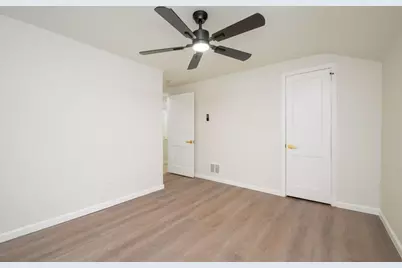 3953 Dowling, Wilkins Township, PA 15221 - Photo 15