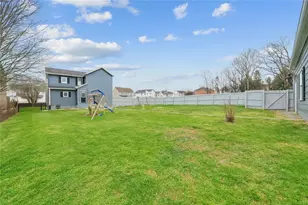 139 N Diamond St, Mt Pleasant Boro, PA 15666 - Photo 29