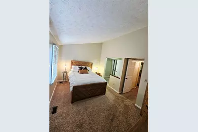 2307 Old Greentree Rd, Scott Township, PA 15106 - Photo 17