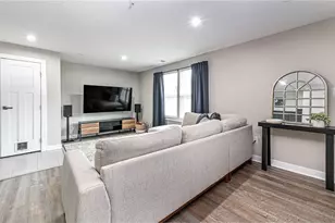 733 Truth Ln, Cranberry Township, PA 16066 - Photo 3