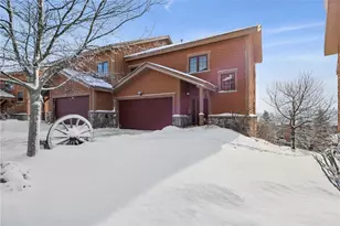 112 Woodside Ln, Seven Springs, PA 15622 - Photo 3