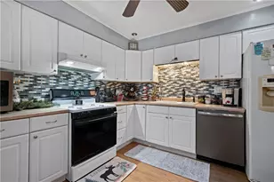 712 Lafayette Dr, Clairton, PA 15025 - Photo 11