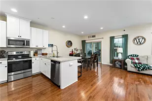 170 Arbor Trail Dr, Robinson Twp, PA 15136 - Photo 5