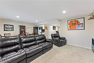 170 Arbor Trail Dr, Robinson Twp, PA 15136 - Photo 23