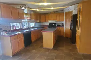 1102 Ross Ave, Manor Township, PA 16226 - Photo 5