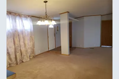 1102 Ross Ave, Manor Township, PA 16226 - Photo 9