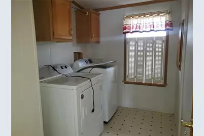 1102 Ross Ave, Manor Township, PA 16226 - Photo 13