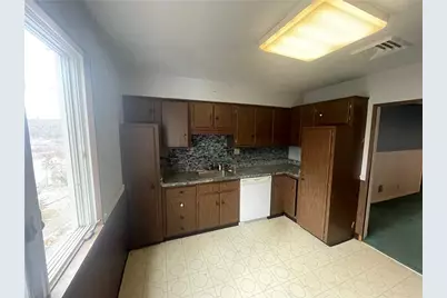 701 Thompson, Donora, PA 15033 - Photo 13