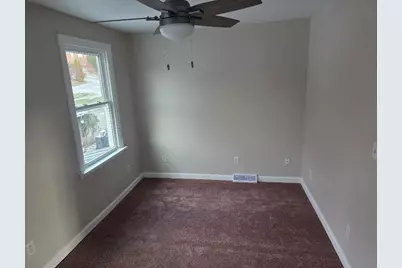 3517 W 3rd Ave, West Mayfield, PA 15010 - Photo 9