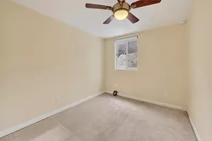 301 Milroy St, Pittsburgh, PA 15214 - Photo 19