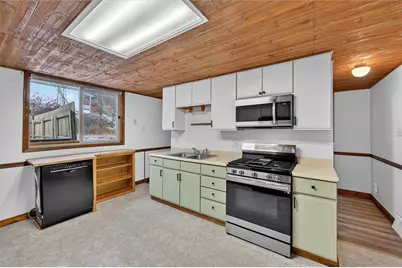 301 Milroy St, Pittsburgh, PA 15214 - Photo 11